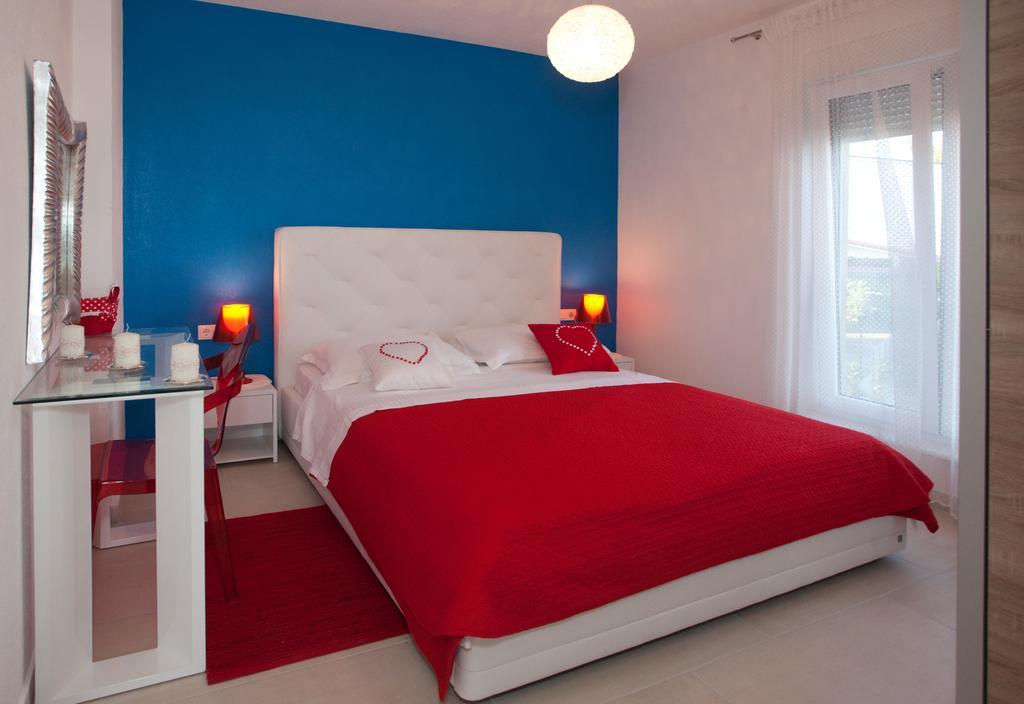 Apartments Villa Anamaria Trogir Room photo